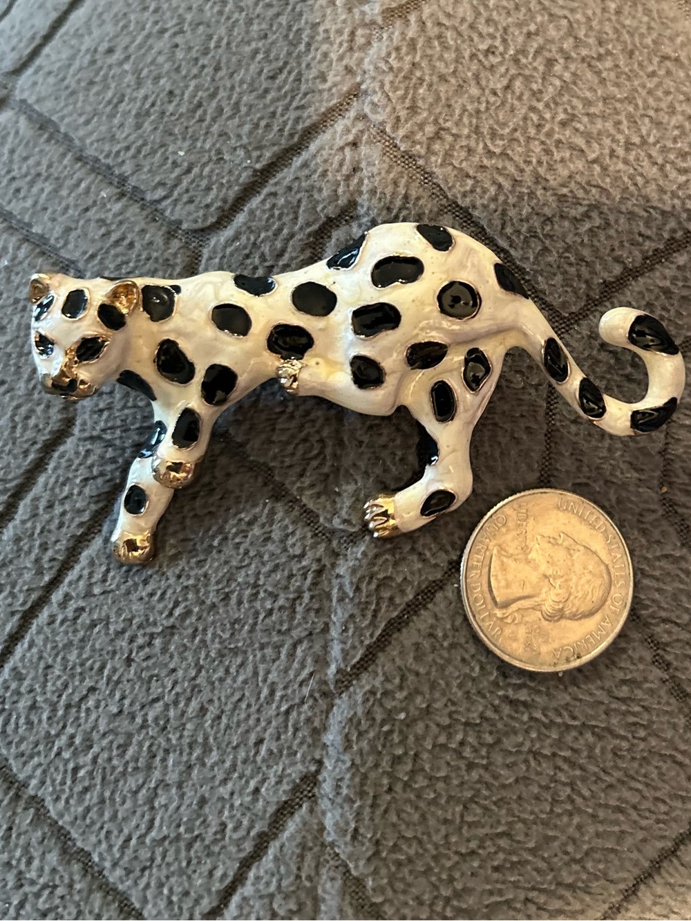 Enamel Leopard Pin Brooch in White, Black & Gold. Dr 50